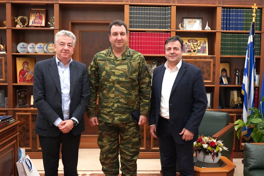 Ο νέος Διοικητής της 44ης ΣΔΙ στον Περιφερειάρχη Κρήτης