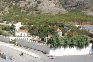 Την αποκατάσταση του δρόμου προς την Μονή Κουδουμά ανακοίνωσε ο Περιφερειάρχης σε μεγάλη εκδήλωση φίλων της Μονής