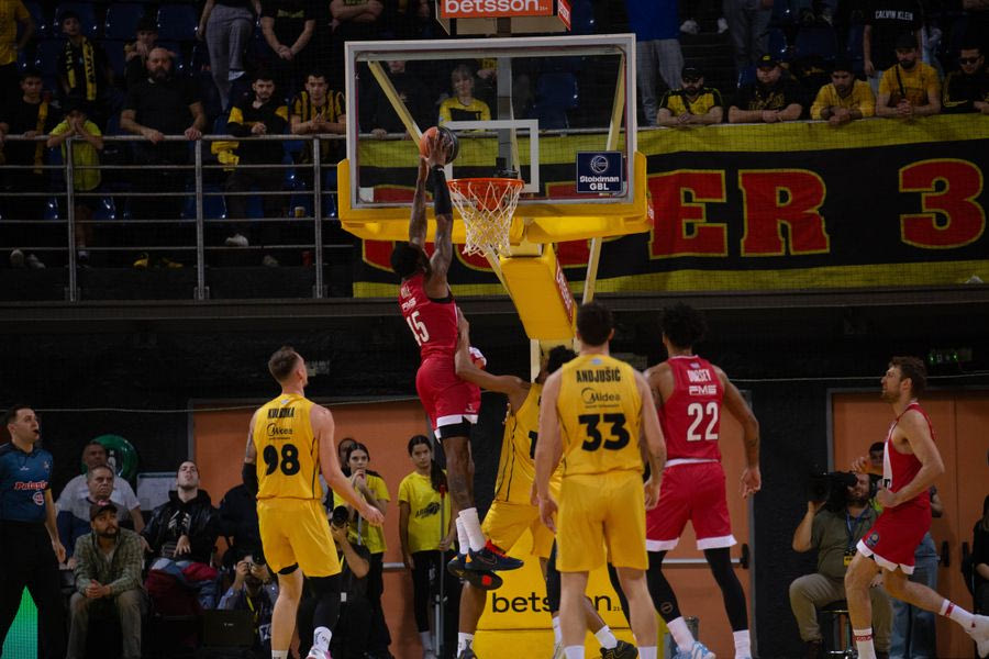 Λύγισε τον Άρη και ολοκλήρωσε αήττητος τον πρώτο γύρο της GBL ο Ολυμπιακός