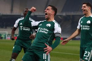 Με χατ τρικ του Μπακασέτα στα ημιτελικά του Κυπέλλου ο Παναθηναϊκός