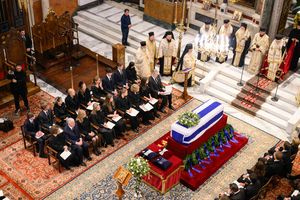 Πριγκίπισσα Ειρήνη: Το τελευταίο αντίο στη Μητρόπολη Αθηνών – «Αθάνατη» φώναξε ο κόσμος