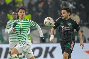 Europa League: Έμεινε όρθιος στην παγωμένη Βουδαπέστη ο Παναθηναϊκός και πέρασε στα πλέι οφ