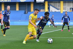 Super League: Σημαντικό τρίποντο του Άρη στο Αγρίνιο