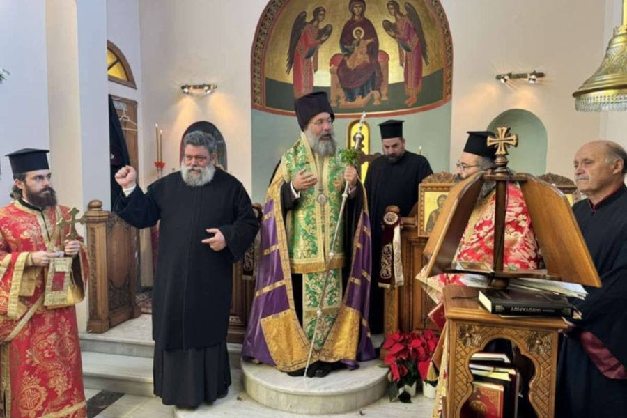 Μια ξεχωριστή Θεία Λειτουργία στη νοηματική γλώσσα στο Ρέθυμνο