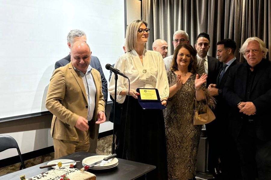 Ένωση Ξενοδοχείων Ηρακλείου: Έκοψε την πίτα της και τίμησε τον Κώστα Μπαντουβά