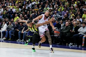 Ευρωλίγκα: Ήττα του Ολυμπιακού στην Κωνσταντινούπολη