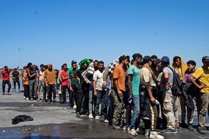 Διπλή άφιξη μεταναστών στην Κρήτη – Θα μεταφερθούν στο παλιό Ψυγείο