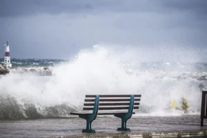 Πυροσβεστική: 120 κλήσεις σε Πελοπόννησο, Δυτική και Ήπειρο λόγω ισχυρών ανέμων