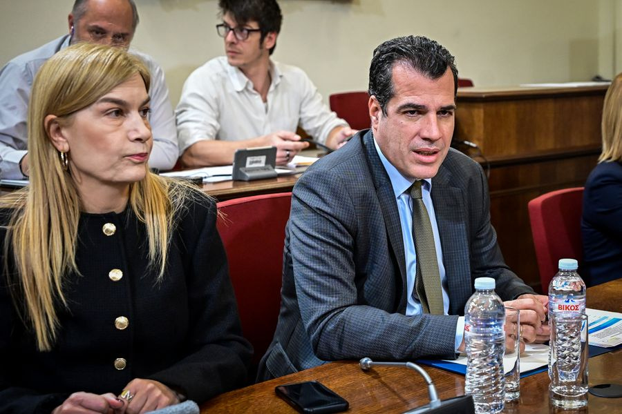 Πλεύρης: Καμία διαδικασία νομιμοποίησης για παράνομους μετανάστες – Όσες δυνατότητες έδωσε η Πολιτεία, τις έδωσε