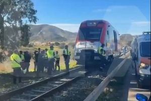 Ισπανία: Τρένο συγκρούστηκε με γερανό