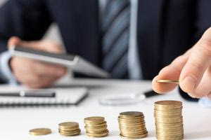 Τραπεζικοί λογαριασμοί: Ποιες καταθέσεις μπαίνουν στο στόχαστρο της Εφορίας και γιατί