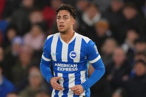 Ολοι στην Αγγλία μιλούν για το ταλέντο του Μπάμπη Κωστούλα