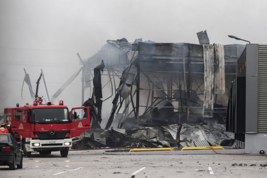 Τραγωδία στα Τρίκαλα: Κόπηκε στα δύο το εργοστάσιο – Με δείγμα DNA η ταυτοποίηση των σορών