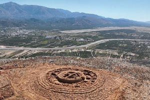 Παπούρα: Ωμή και άμεση κυβερνητική παρέμβαση καταγγέλλουν  οι αρχαιολόγοι