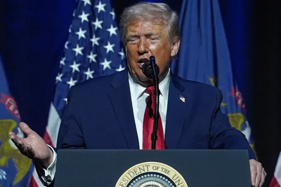 Ο Τραμπ κάλεσε τους Αμερικανούς να φύγουν από το Ιράν