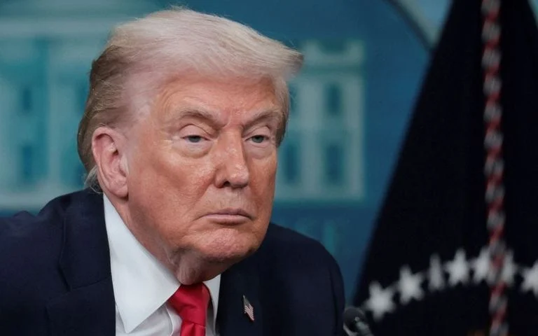 Ο Τραμπ λέει ότι ελπίζει να καταλήξει σε συμφωνία με το Ιράν