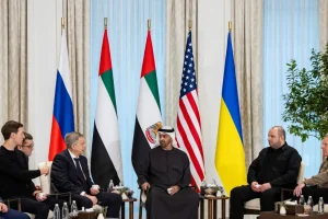 Στο Αμπού Ντάμπι συνεχίζονται οι συνομιλίες για την Ουκρανία: Η Μόσχα επιμένει για το Ντονμπάς, νέα επίθεση στο Κίεβο