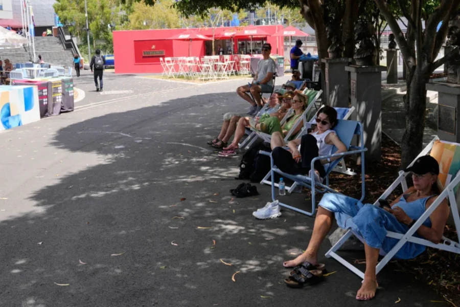 «Ψήνεται» η Αυστραλία: Καύσωνας με θερμοκρασίες κοντά στους 50°C