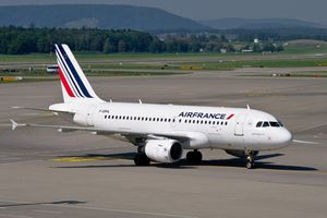 Η Air France επανεκκίνησε τις πτήσεις στο Ντουμπάι μετά τη χθεσινή αναστολή λόγω φόβων για επίθεση στο Ιράν