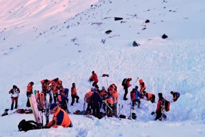 Τραγωδία στις Άλπεις: Οκτώ νεκροί από χιονοστιβάδες μέσα σε στην ίδια ημέρα