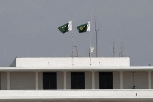 Πακιστάν: Σε ισόβια κάθειρξη καταδικάστηκαν 8 αντιπολιτευόμενοι δημοσιογράφοι