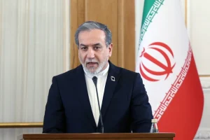 Ο Ιρανός ΥΠΕΞ αύριο στην Άγκυρα, ρόλο μεσολαβητή ανάμεσα στην Ουάσινγκτον και την Τεχεράνη επιδιώκει η Τουρκία