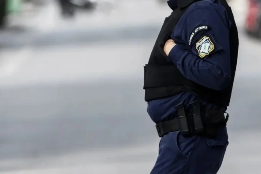 Θεσσαλονίκη: Άγριος ξυλοδαρμός 51χρονου αστυνομικού μέσα στα κρατητήρια