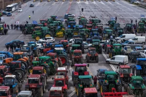 Κυβέρνηση σε αγρότες: Αναγκαίος ο διάλογος, δεν υπάρχει χώρος για περισσότερα μέτρα