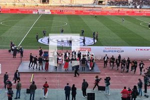 (ΒΙΝΤΕΟ) Super Cup: Χόρεψε κρητικά ο Γιάννης Βρούτσης στο Παγκρήτιο – Άκουσαν τα κάλαντα οι φίλαθλοι