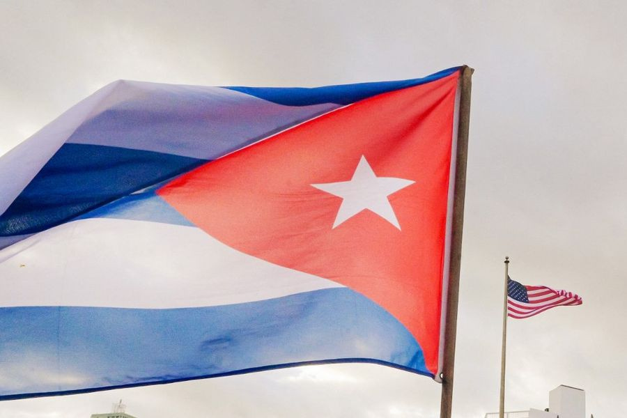 Η Κούβα χαρακτηρίζει «βάρβαρη πράξη επίθεσης» την απειλή των ΗΠΑ για τις πωλήσεις πετρελαίου