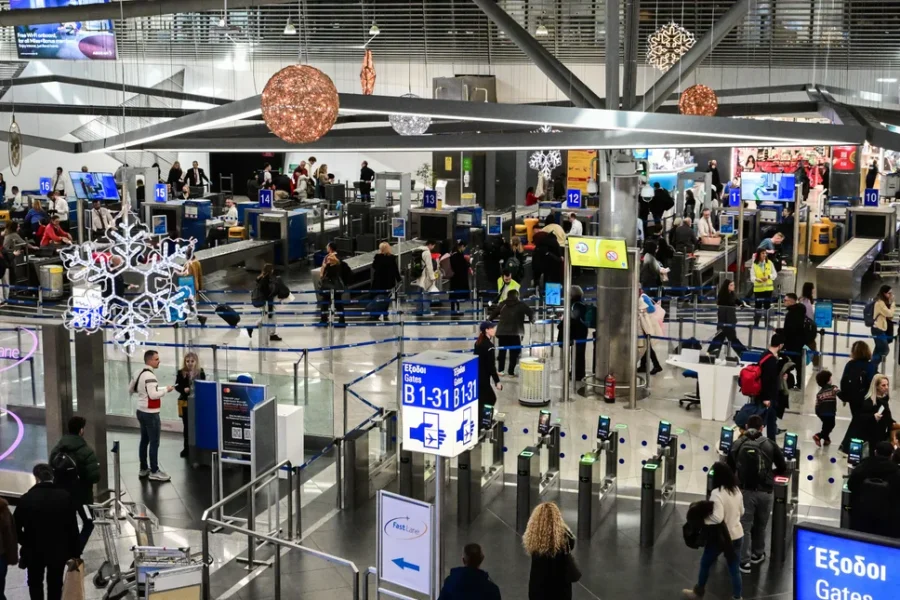 Πόρισμα για το μπλακ άουτ στο FIR Αθηνών: «Ψηφιακός θόρυβος» και όχι κυβερνοεπίθεση η αιτία του χάους στα αεροδρόμια