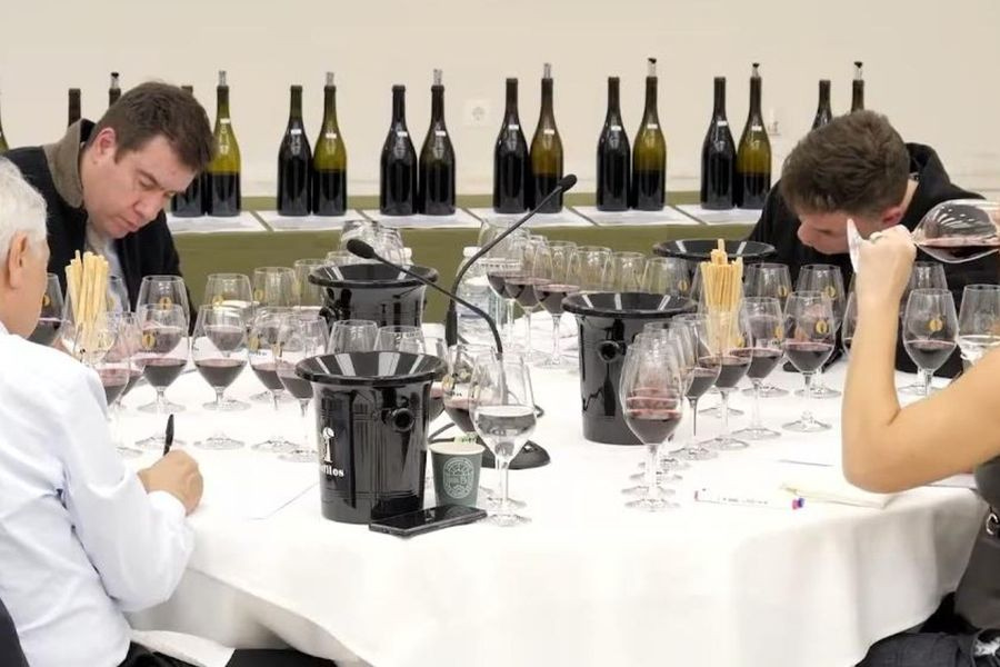 Έτοιμος ο επετειακός συλλεκτικός οίνος για τον Αλέξη Ζορμπά