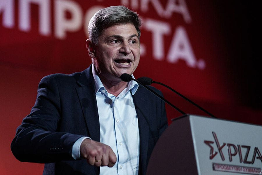 Νικόλας Φαραντούρης: Διεγράφη από τον ΣΥΡΙΖΑ μετά τις δηλώσεις για το κόμμα Καρυστιανού