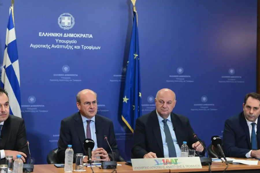 Όλα τα μέτρα για τους αγρότες – Στα 8,5 λεπτά/kWh το ρεύμα, επιστροφή ΕΦΚ στην αντλία