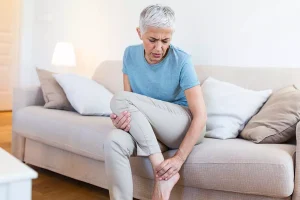 Αδιόρατα σημάδια στα πόδια που μαρτυρούν ότι η καρδιά κινδυνεύει – Μην τα αγνοήσετε