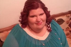 Βρέθηκε νεκρή στον καναπέ του σπιτιού της