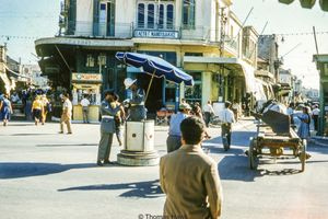 Στη διασταύρωση των οδών Δικαιοσύνης και Ίδης («σταυρός» της πόλης του Ηρακλείου), το 1959