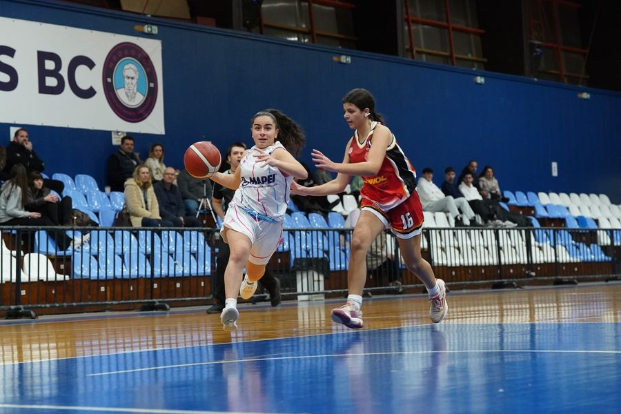 Χαμόγελα και χειροκροτήματα στο τουρνουά μπάσκετ του Ηροδότου