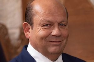 Θλίψη για το θάνατο του Μανόλη Καμπιτάκη