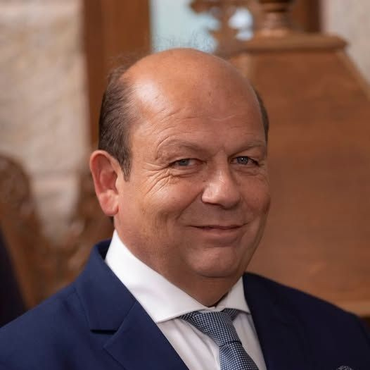 Θλίψη για το θάνατο του Μανόλη Καμπιτάκη