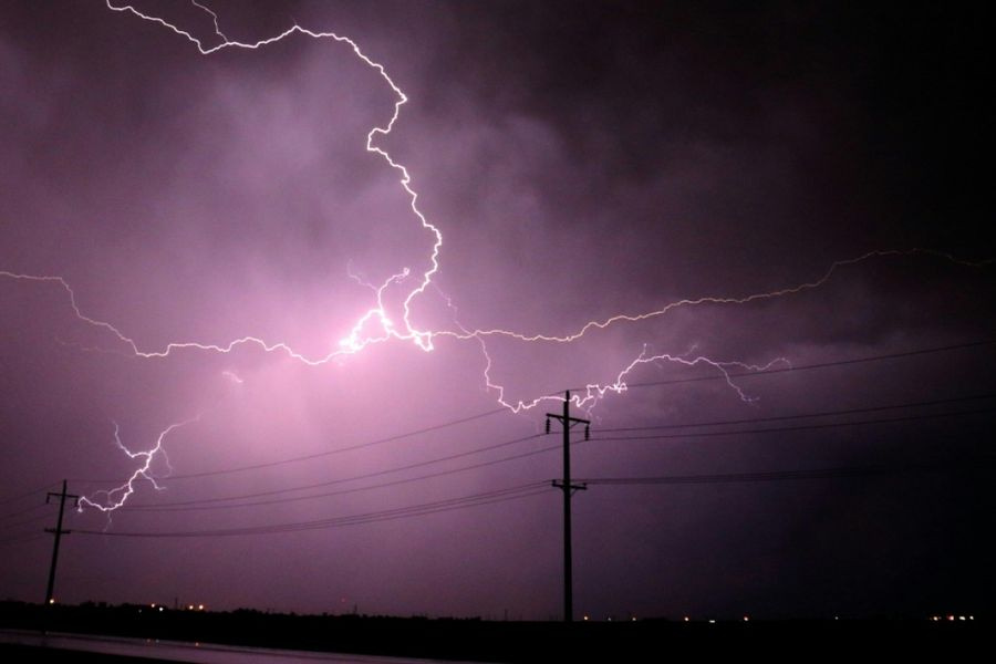 Πάνω από 40.000 κεραυνοί έπεσαν τη Δευτέρα, οι περιοχές με τα μεγαλύτερα ύψη βροχής, δείτε χάρτες