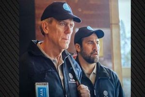 Ο Κίμων Κουρής συμμετέχει στη νέα σεζόν του «Tehran», οι φωτογραφίες που δημοσίευσε με τον Χιού Λόρι