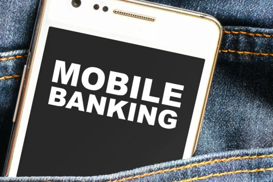 Δάνεια από το κινητό: Σχεδόν 7 στους 10 δεν πήγαν σε κατάστημα τράπεζας -Πάνω από 2,5 δισ. ευρώ για στεγαστικά το 2025