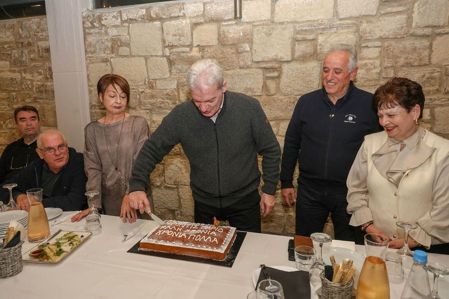 (ΒΙΝΤΕΟ) Στην πρωτοχρονιάτικη εκδήλωση του Κοινωνικού Φροντιστηρίου του Δήμου Ηρακλείου ο Αλέξης Καλοκαιρινός