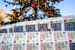 Πρωτοχρονιάτικο κρατικό λαχείο 2026: Η κλήρωση, όλοι οι τυχεροί αριθμοί και όλα τα κέρδη