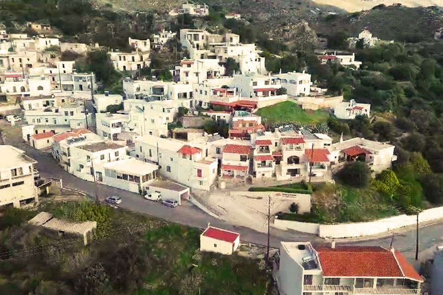 Ρέθυμνο: Παραδόθηκε και η 2η δημοτική κατοικία σε εκπαιδευτικό που θα υπηρετήσει σε σχολείο του Δήμου Αγ. Βασιλείου