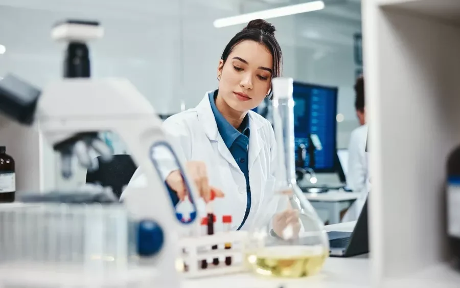 Απλό τεστ αίματος προβλέπει τη νόσο του Crohn χρόνια πριν τα συμπτώματα