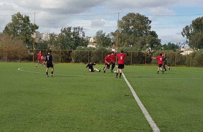 Μοίρες και Μελέσσες τους τίτλους βόλεϊ λυκείων