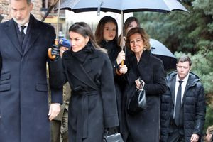 Σύσσωμη η ισπανική βασιλική οικογένεια αποχαιρέτησε στη Μαδρίτη την πριγκίπισσα Ειρήνη