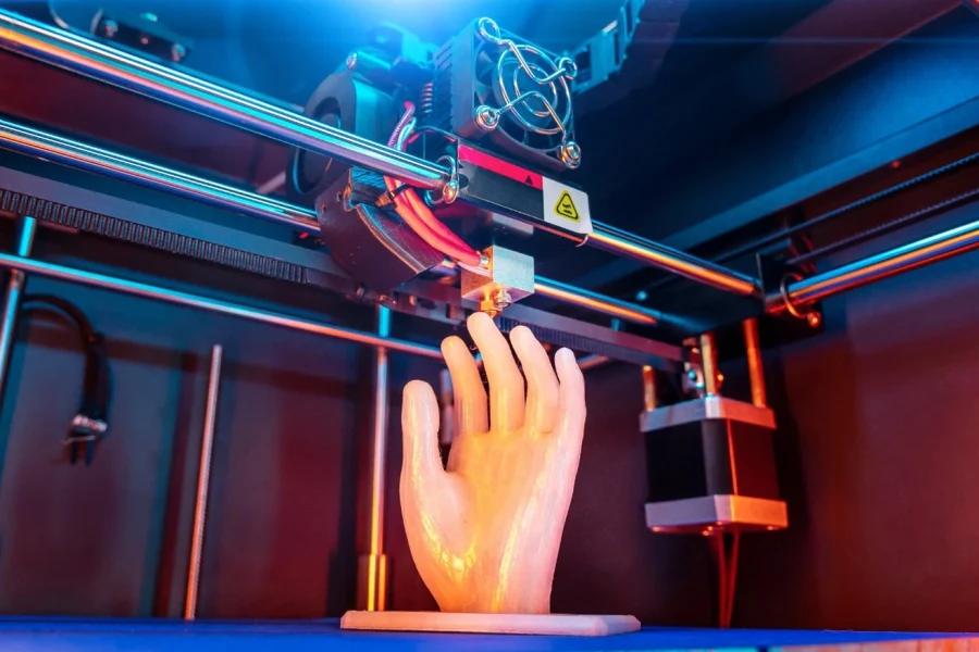 Δημιούργησαν ρεαλιστικό μοντέλο ανθρώπινου χεριού με νέα μέθοδο τρισδιάστατης εκτύπωσης – και με χαμηλό κόστος